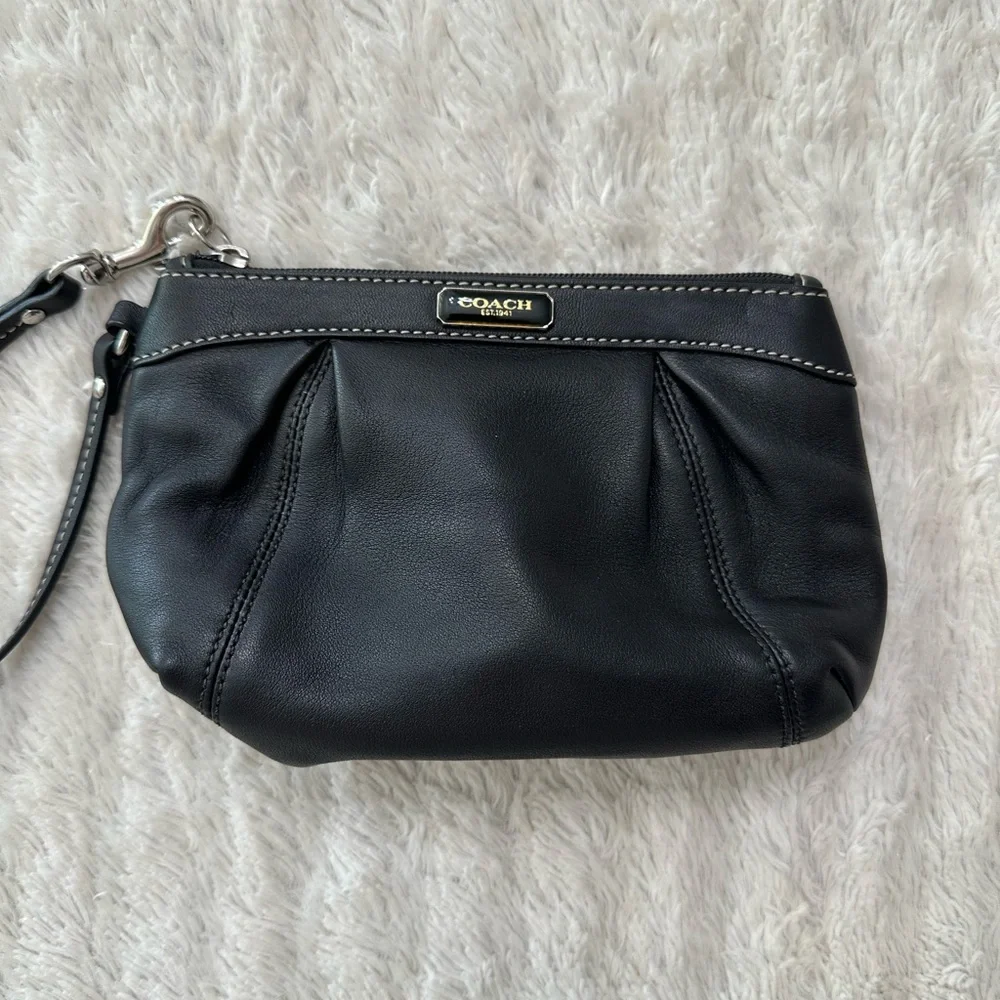 🖤 COACH Black Leather Wristlet - Picture 3 of 7
